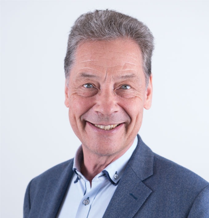 Claudio Weiss